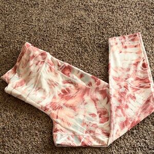 Old Navy Pink and White Patterned Leggings